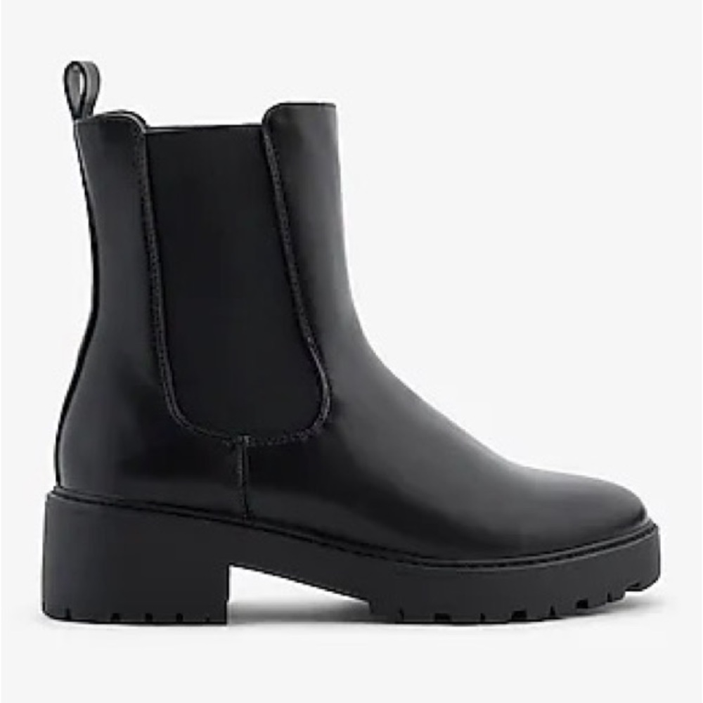 Express lug sole booties NWT size 10